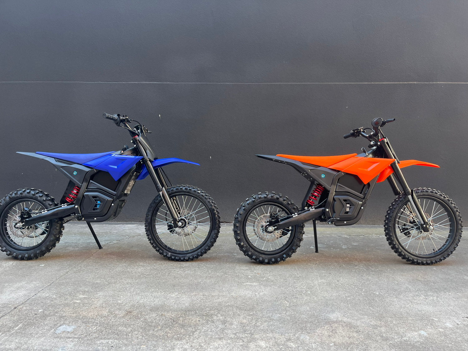 Electric Dirt Bike - IonicMoto